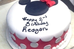 minnie mouse disney cake