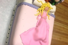 1_Shaped-Cakes70