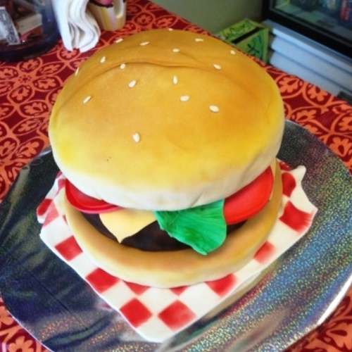 hamburger sculpture cake