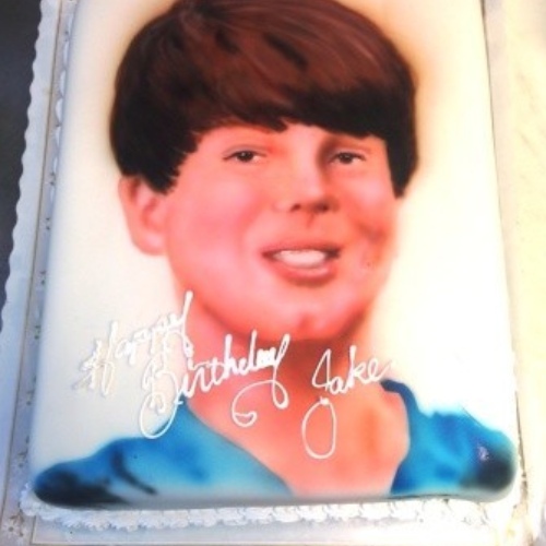 airbrushed portrait cake
