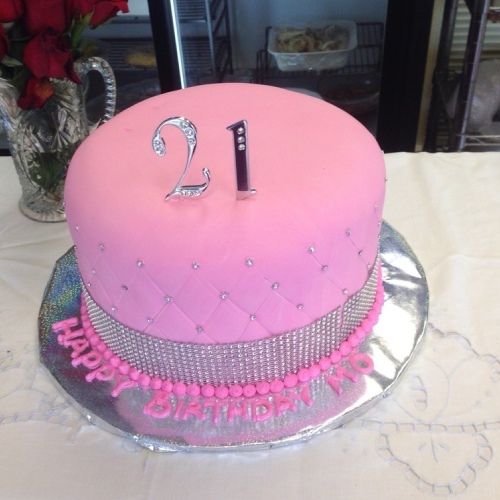 21 birthday designer cake sculpture