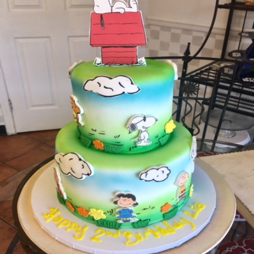 snoopy tiered cake