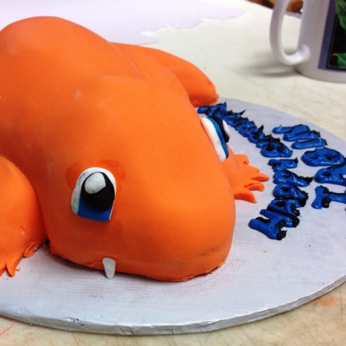 charmander sculpture cake