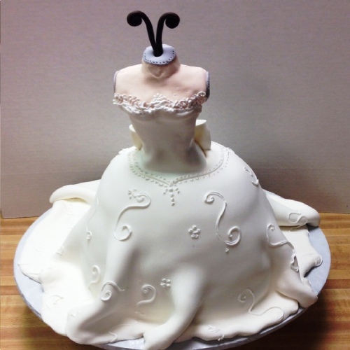 wedding dress sculpture