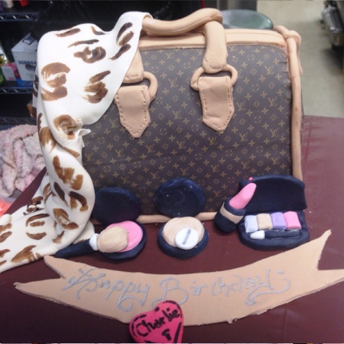 LV bag sculpture cake